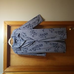 Beautiful navy and gray floral collared tunic